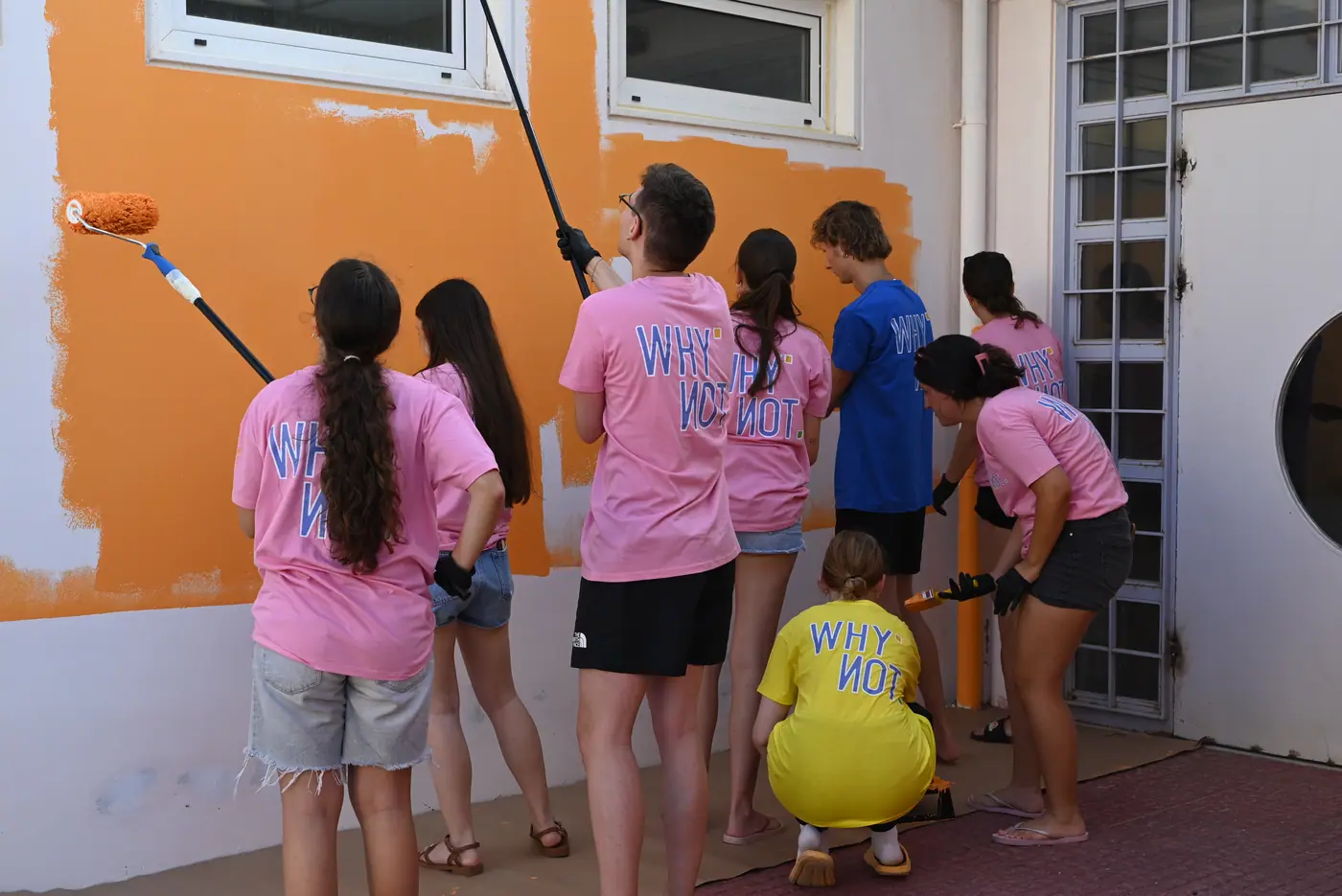 Day 3 at the 2nd Kindergarten of Lavrio, while the exterior walls were prepared for painting. Photo 27 of 32.