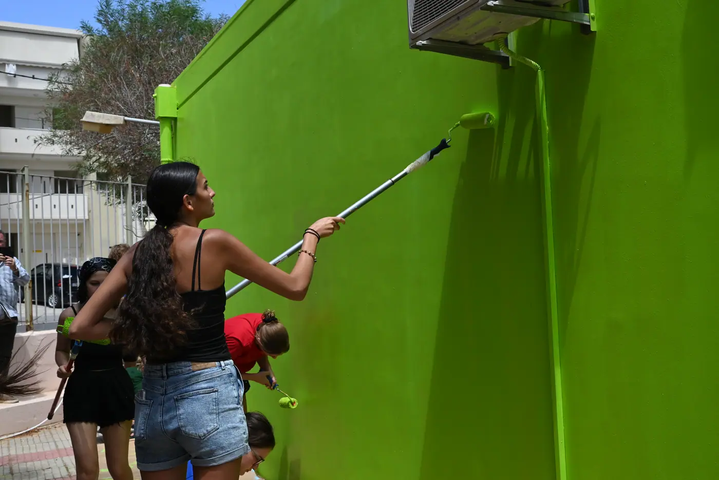 Day 4 in Lavrio, at the completion of the school painting activity. Photo 26 of 34.