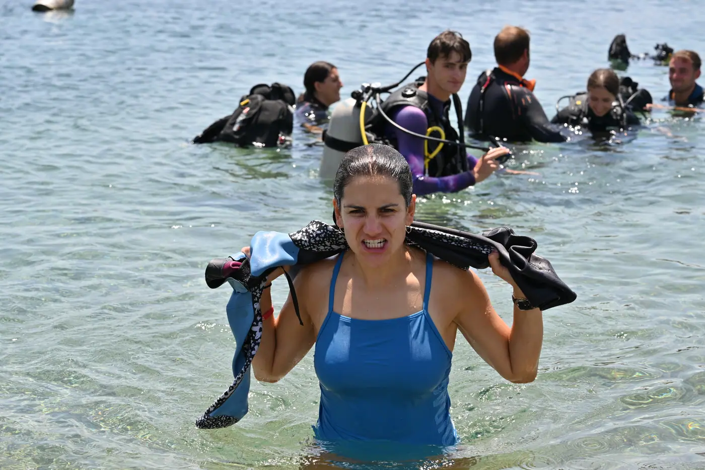 Day 8, where instructors explained the diving equipment and underwater communication. Photo 18 of 41.