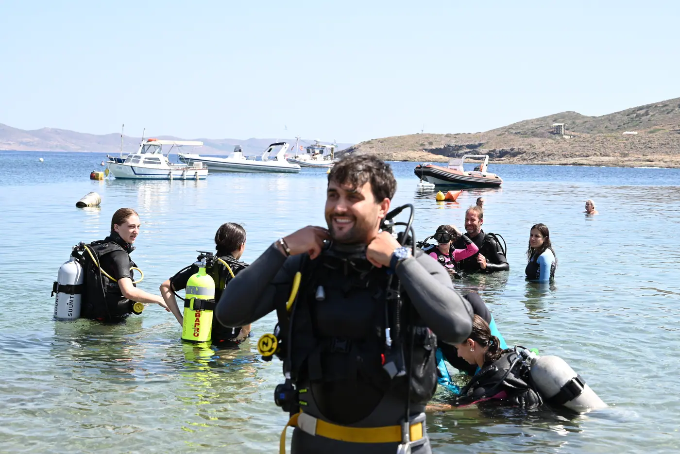 Day 8, during the afternoon planning of the underwater clean-up. Photo 40 of 41.