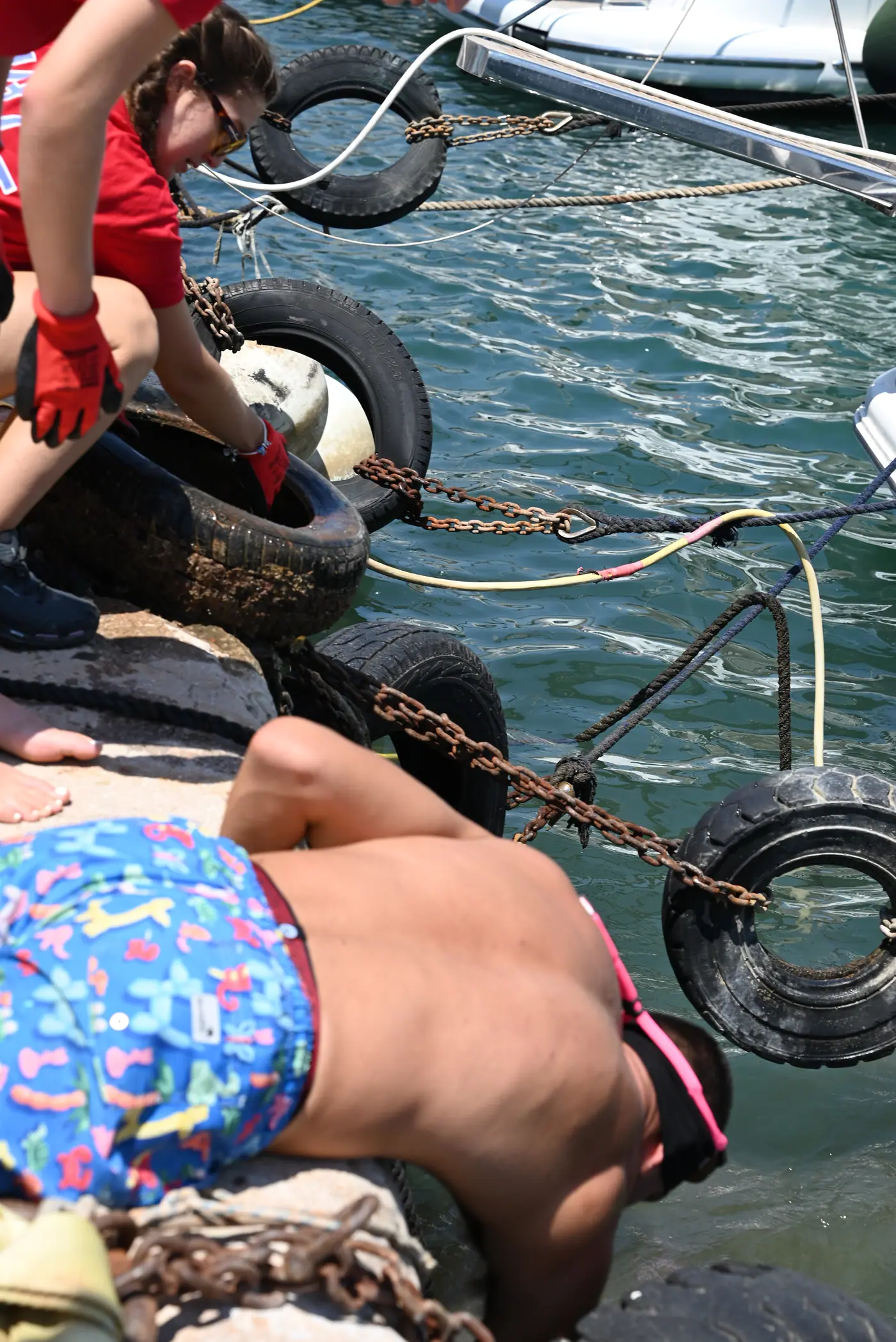 Day 9 at the Port of Lavrio, where participants supported the eleven volunteer divers. Photo 14 of 43.