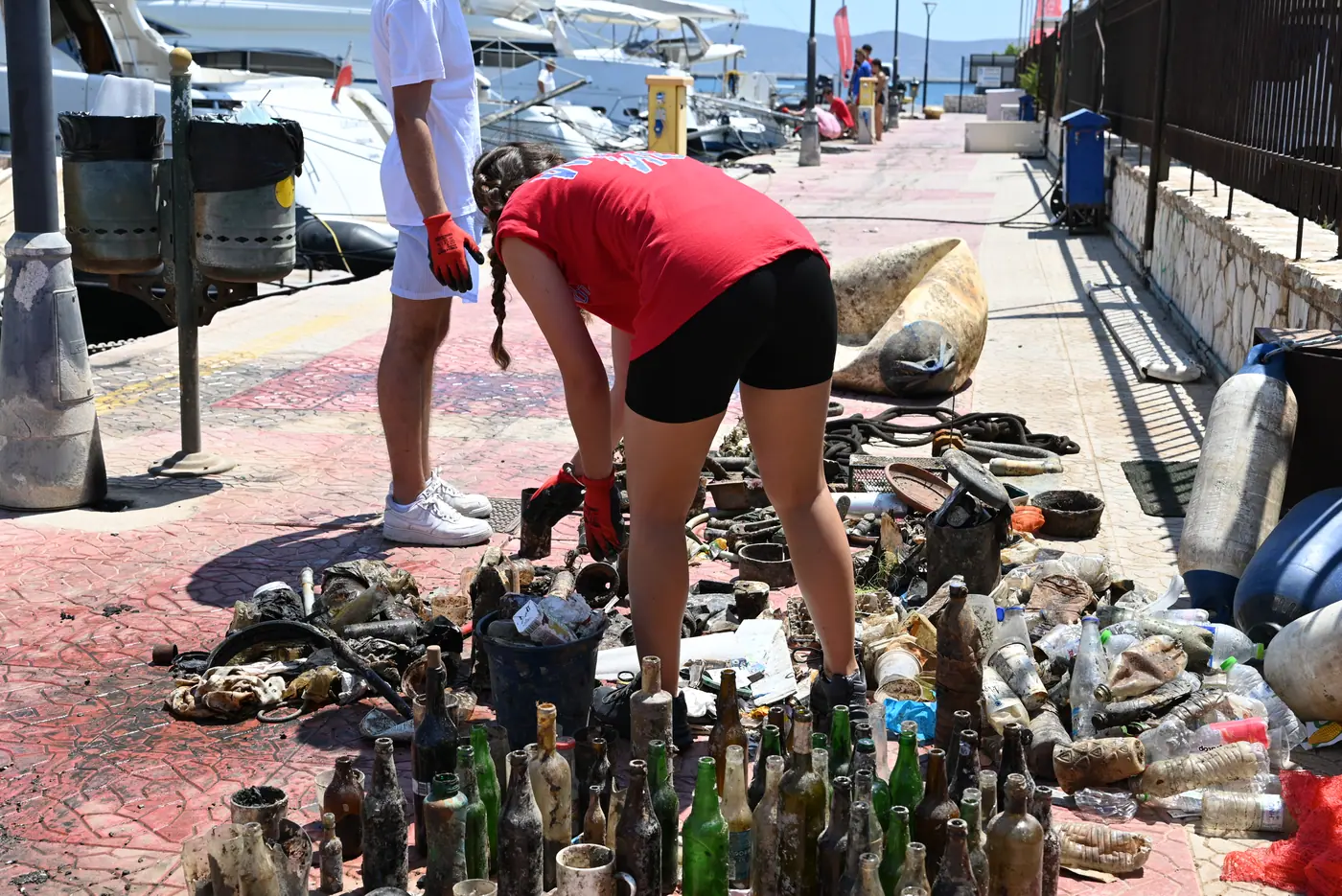 Day 9 at the Port of Lavrio, where participants supported the eleven volunteer divers. Photo 22 of 43.
