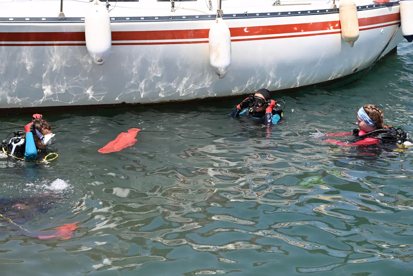 Day 9 at the Port of Lavrio, where participants supported the eleven volunteer divers. Photo 30 of 43.