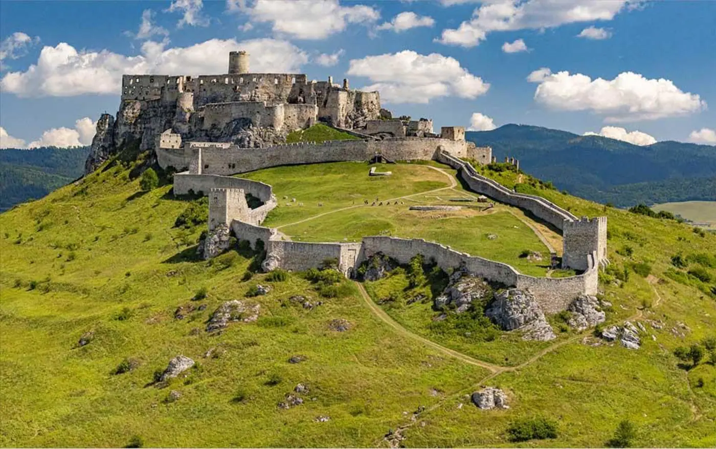 Screenshot of the Spišský hrad website.